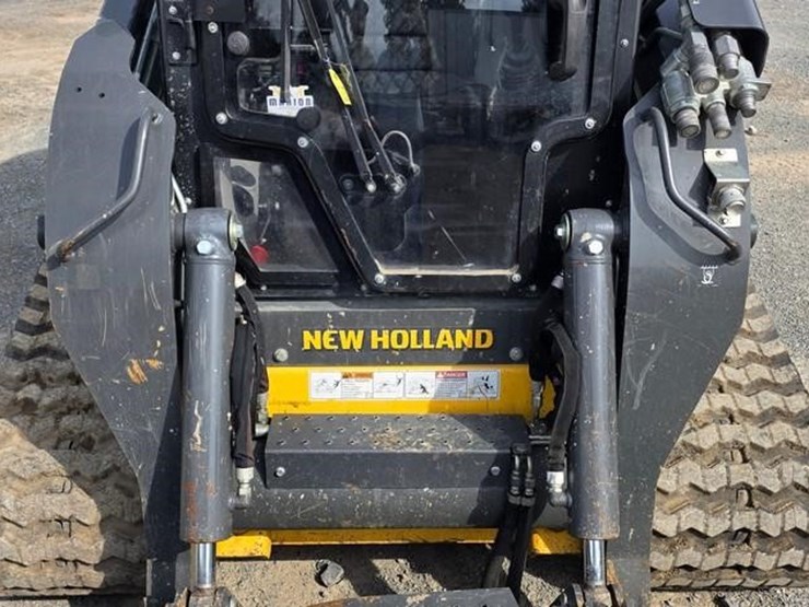 2022-new-holland-c345-image-38