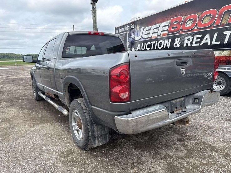 2007-dodge-2500-image-2