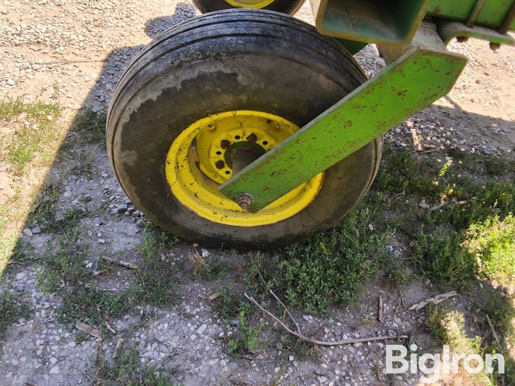 john-deere-250-image-17