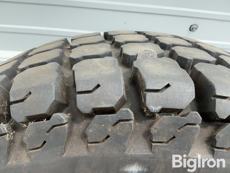 john-deere-3520-image-16
