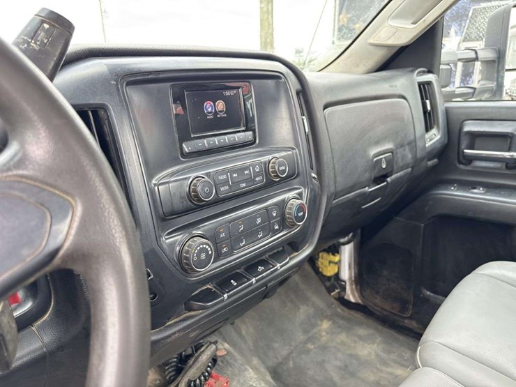 2015-gmc-k3500-image-16