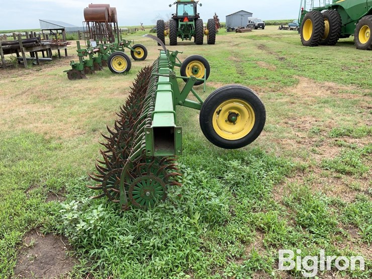 john-deere-400-image-4
