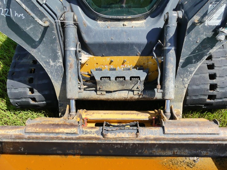 2024-deere-325g-image-10