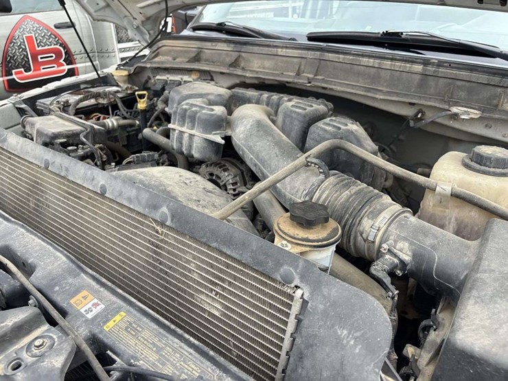 2014-ford-f250-xl-image-11