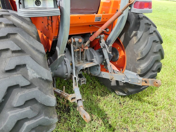 kubota-l3710-image-8