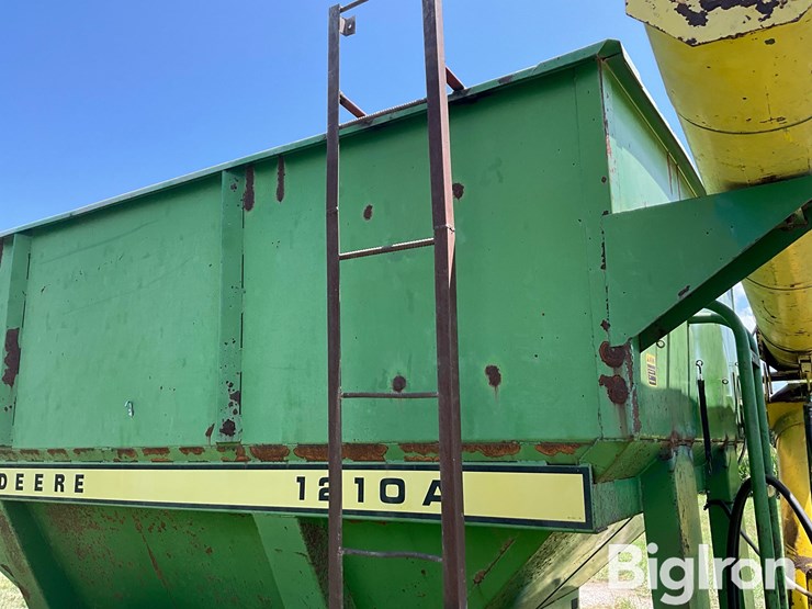john-deere-1210a-image-17