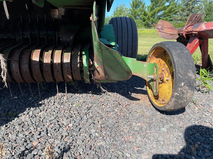 2003-john-deere-567-image-15