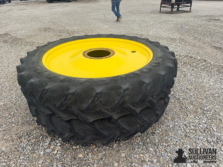 320/90r46-tires-&-rims-image-6