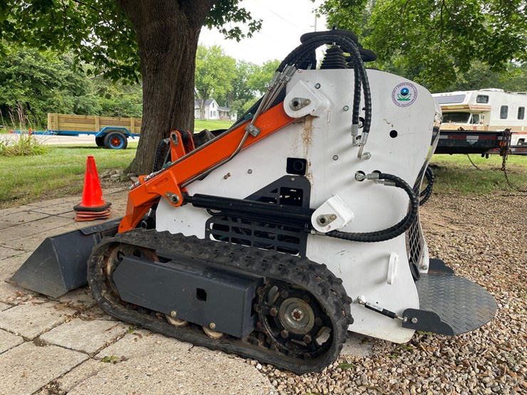 #225-•-2024-jq-power-mini-track-skid-steer-with-bucket-(sun-prairie,-wi)-image-6