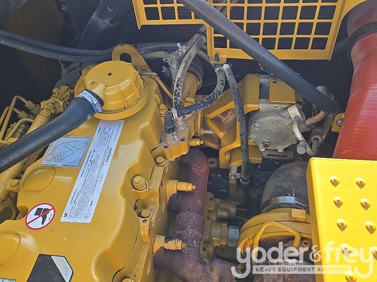 2019-caterpillar-336-image-59