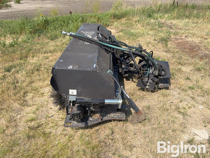 2016-paladin-8’-sweepster-image-8