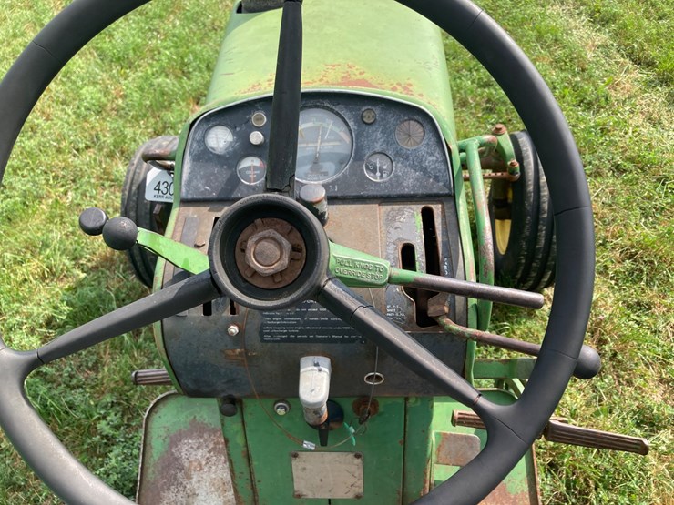john-deere-3020-image-23