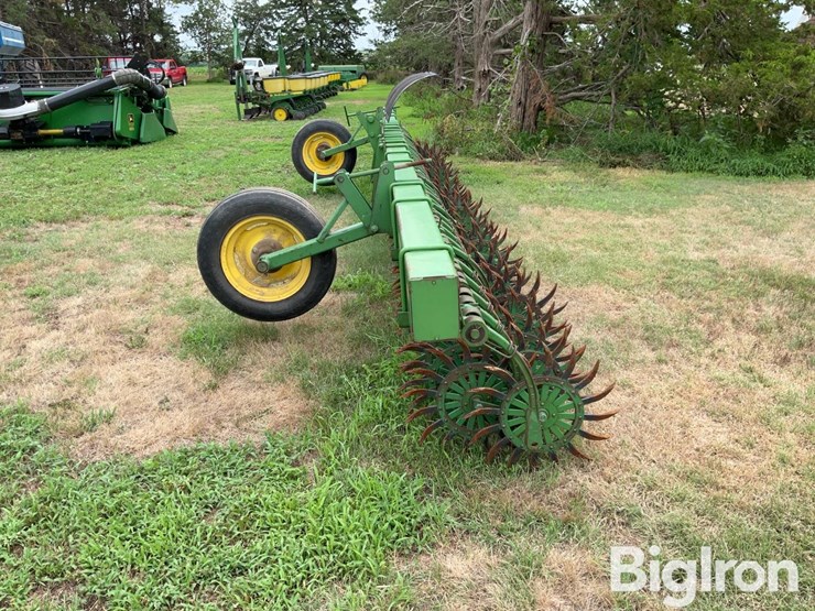 john-deere-400-image-8