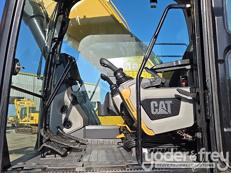 2019-caterpillar-336-image-66