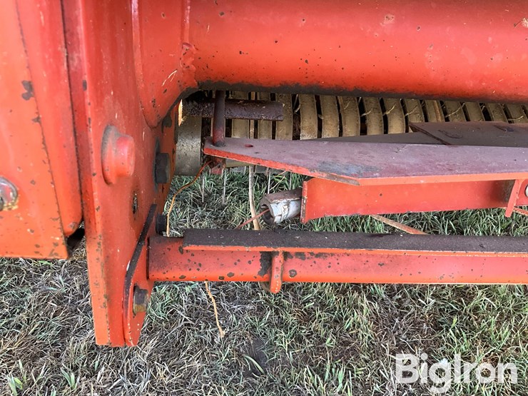 hesston-565a-image-19