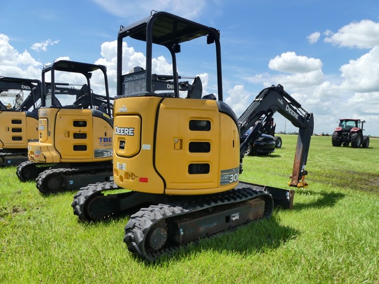 deere-30g-image-3