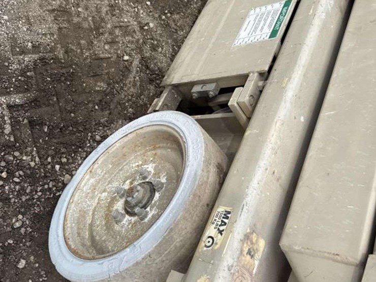 2000-jlg-2646e2-image-7