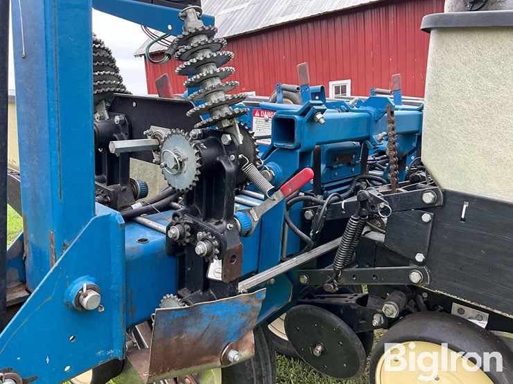 2000-kinze-2000-image-14
