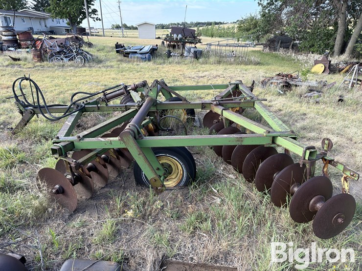 john-deere-12-image-8