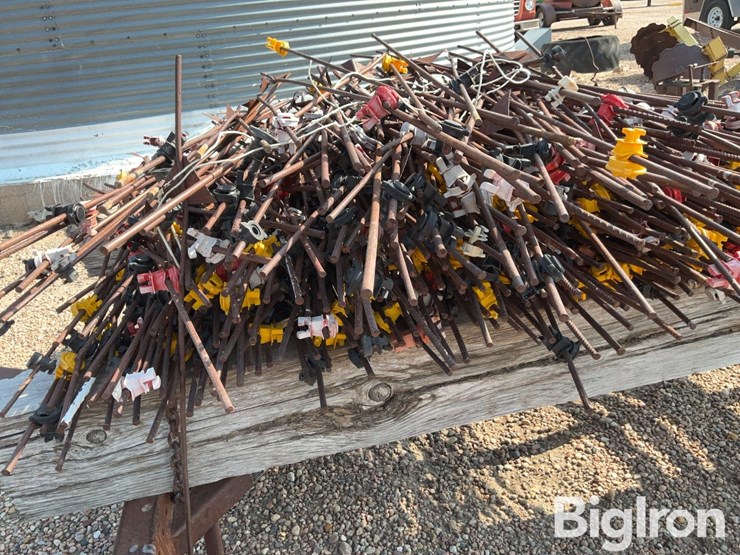 electric-fence-posts-image-16