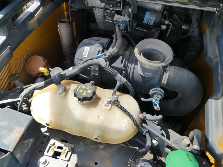 deere-325g-image-9