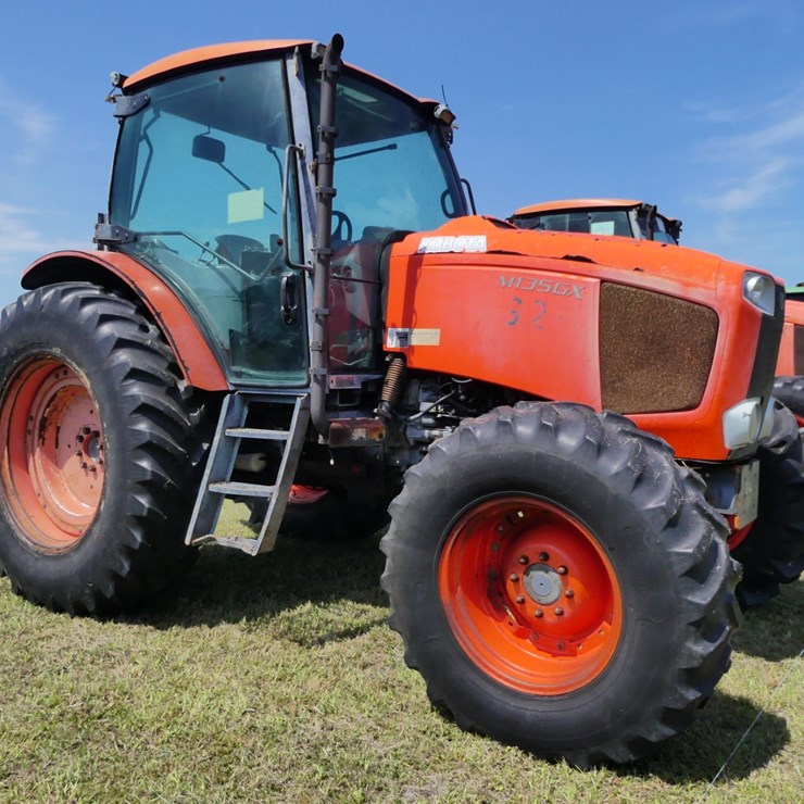 2013 KUBOTA M135GX