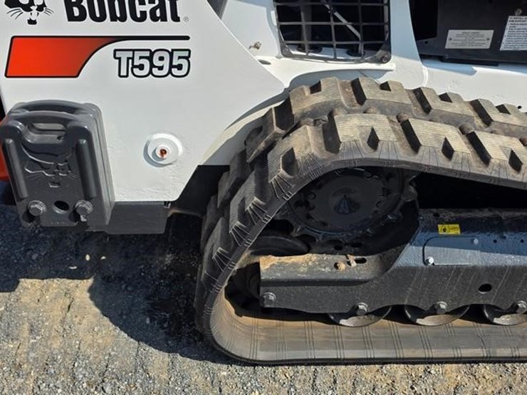 2019-bobcat-t595-image-14