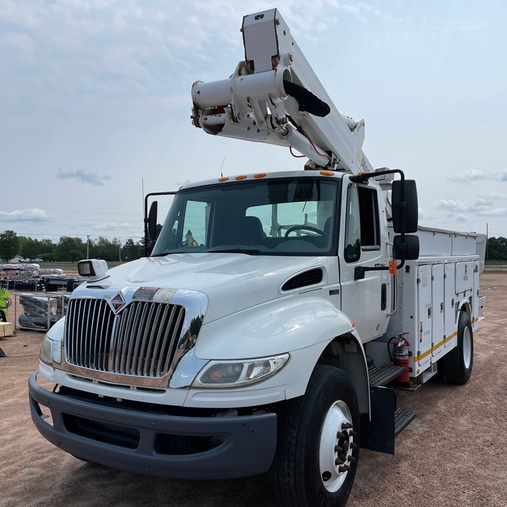 2014 INTERNATIONAL 4300 SBA