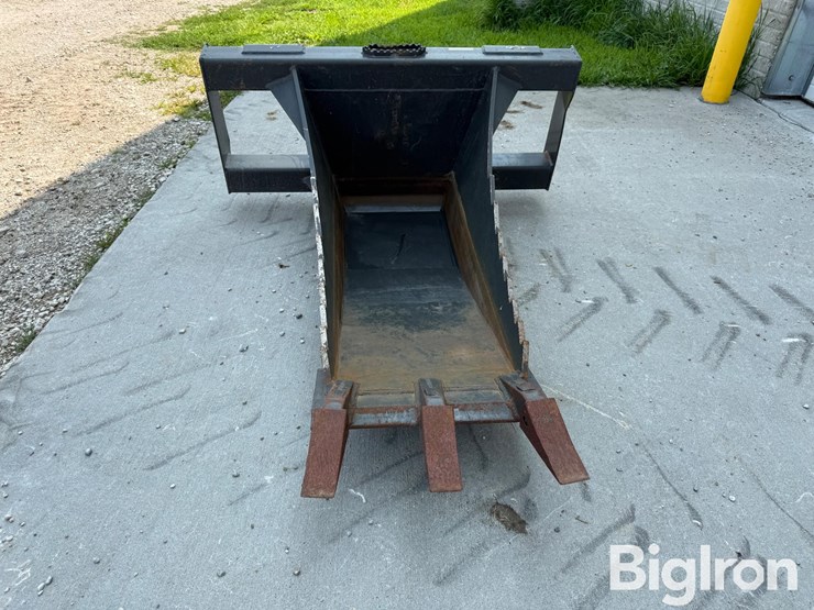 skid-steer-stump-bucket-image-2