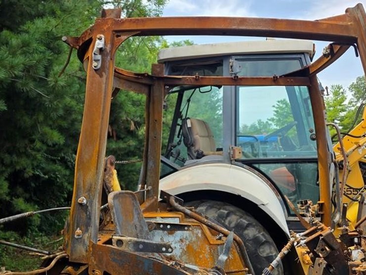2020-john-deere-4052r-image-13
