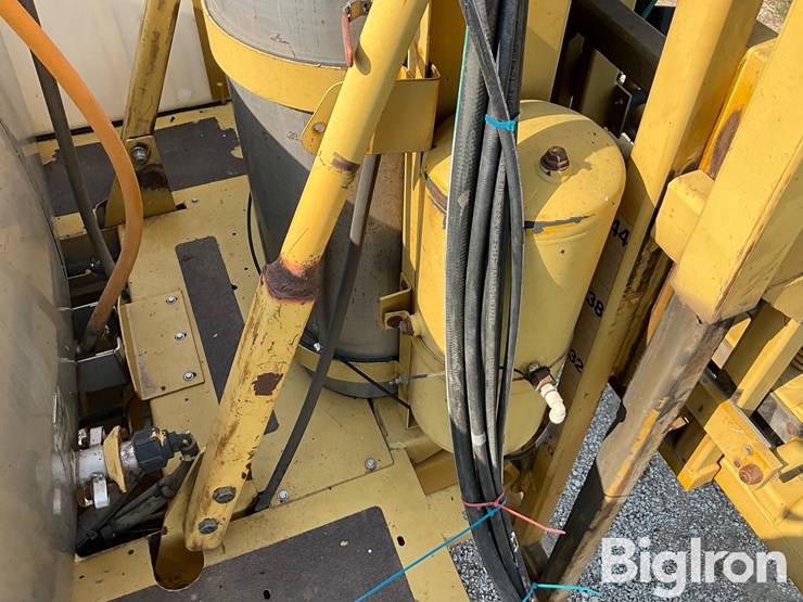 ag-chem-rogator-854-image-15
