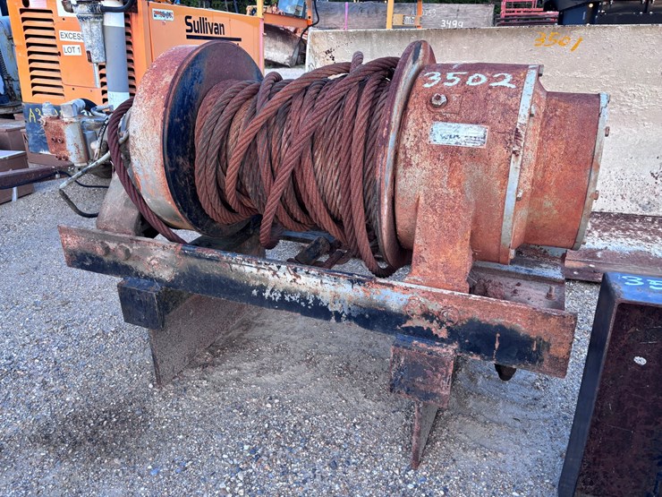 #3502-•-heavy-duty-winch-image-3