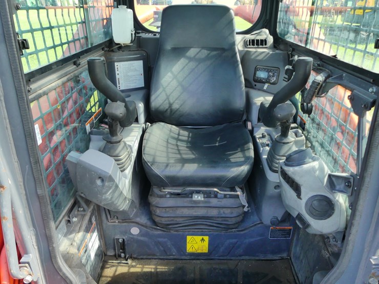 kubota-svl97-2-image-14