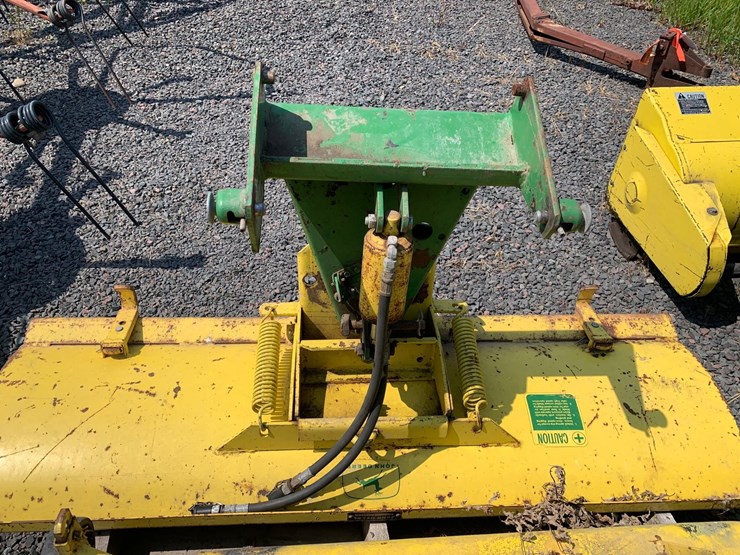 john-deere-300-image-33