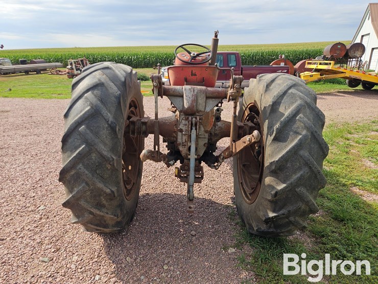 1959-massey-ferguson-85-image-6