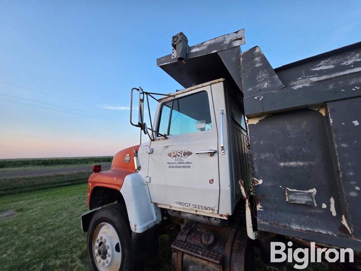 1979-ford-l8000-image-10