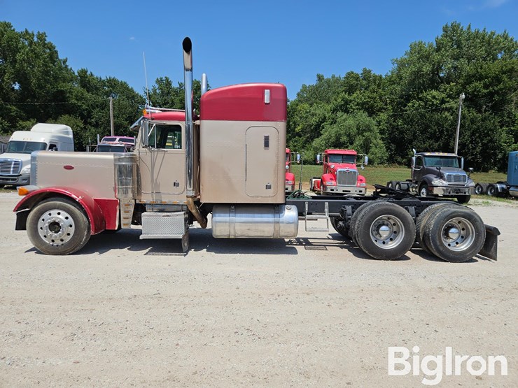 1995-peterbilt-379-image-8