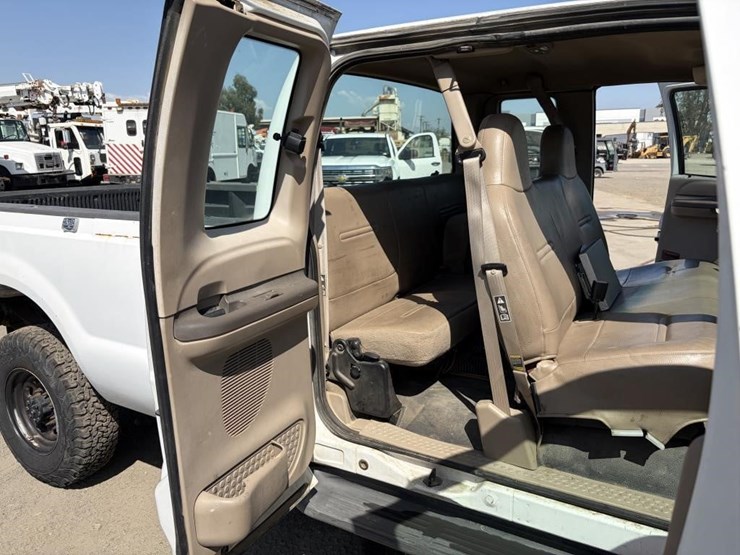 2002-ford-f250-image-12