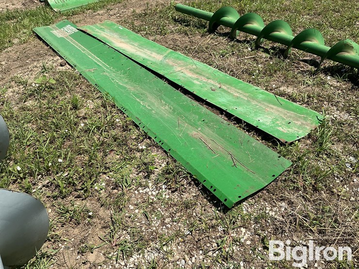 john-deere-corn-head-floor-pans-image-5