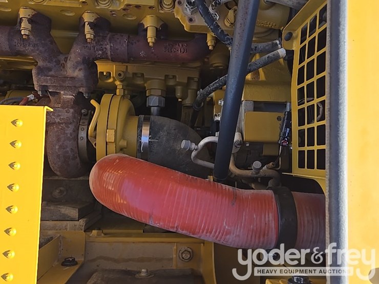 2019-caterpillar-336-image-55