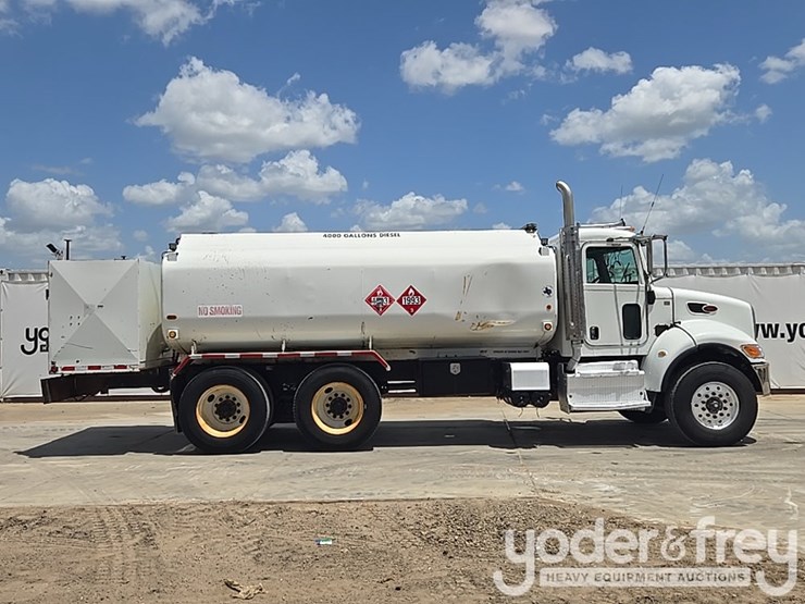 2014-peterbilt-348-image-6
