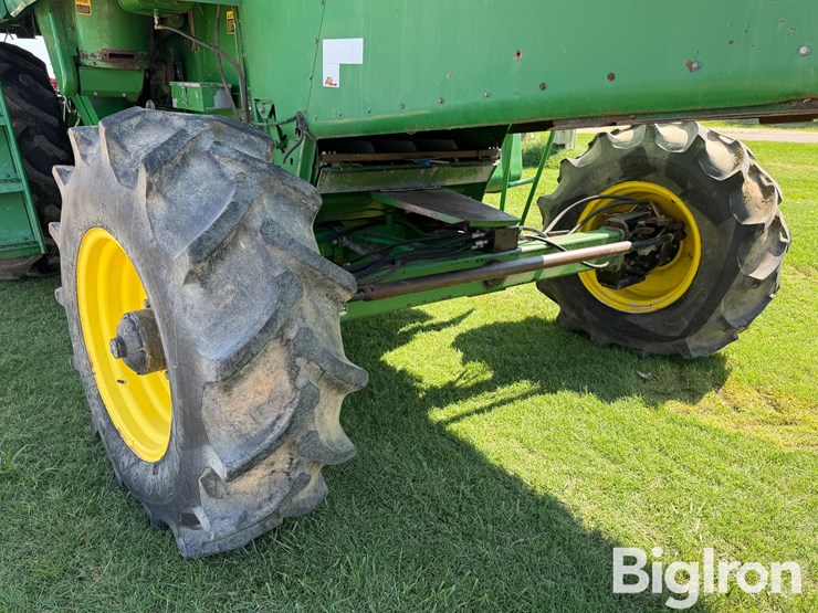 1985-john-deere-6620-titan-ii-image-16