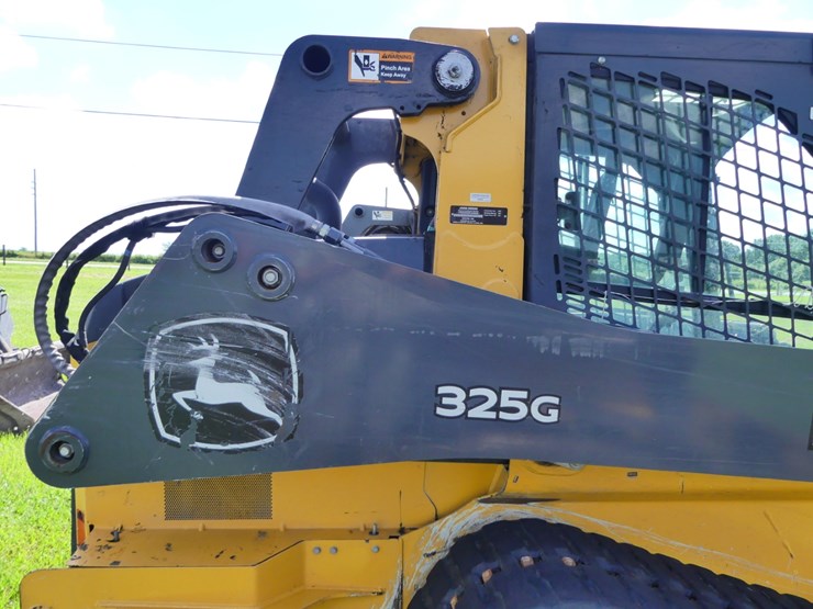 deere-325g-image-7