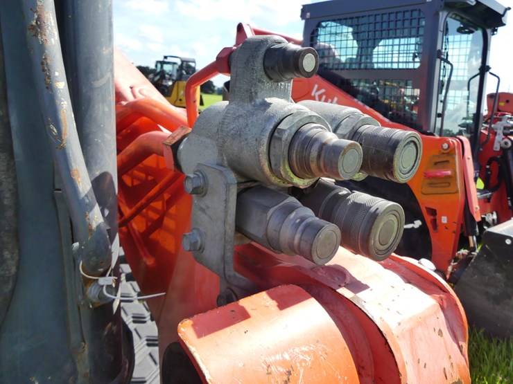 kubota-svl95-2s-image-12
