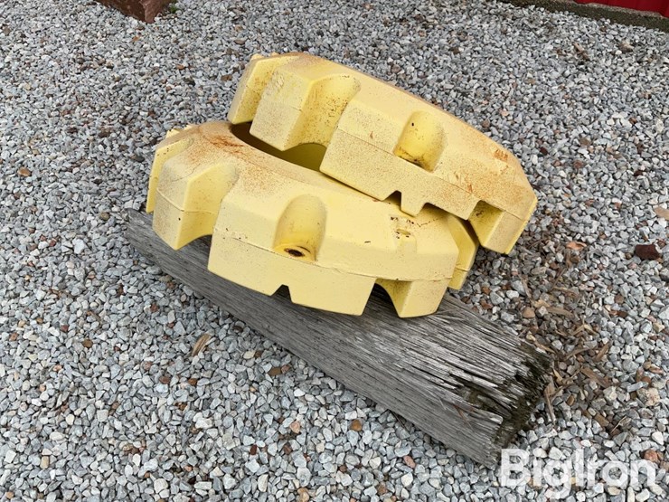 john-deere-front-axle-tractor-weights-image-5