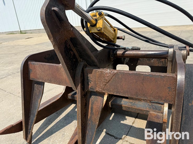 shop-built-skid-steer-grapple-image-10