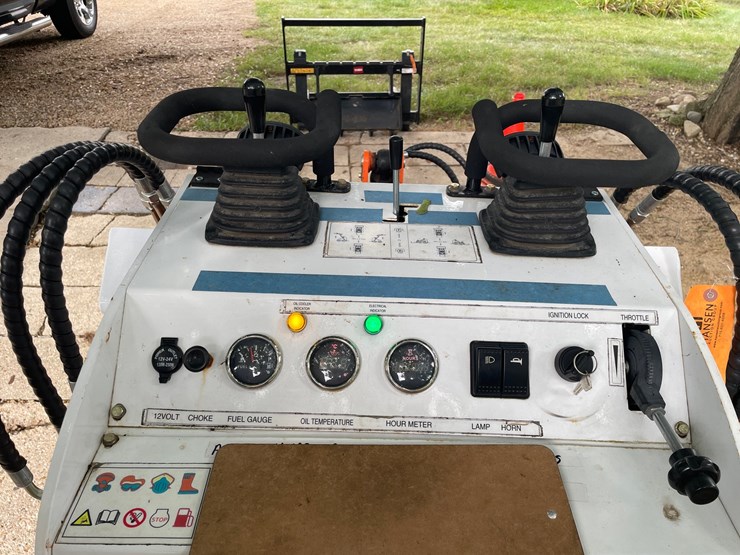 #225-•-2024-jq-power-mini-track-skid-steer-with-bucket-(sun-prairie,-wi)-image-11