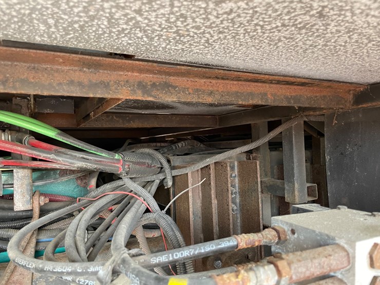 #304-•-2005-georgie-boy-cruise-air-xl-3845ts-rv-(has-mt-title)-(mosinee,-wi)-image-37