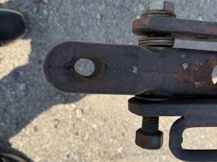 massey-ferguson-820-image-9