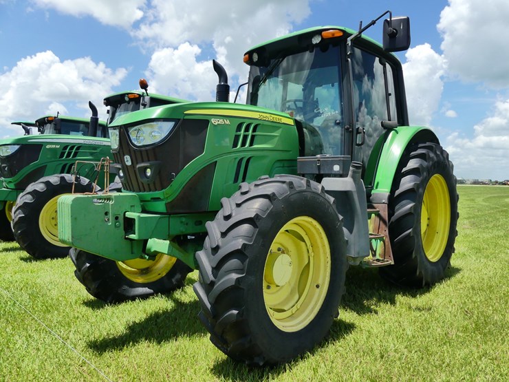 john-deere-6125m-image-1